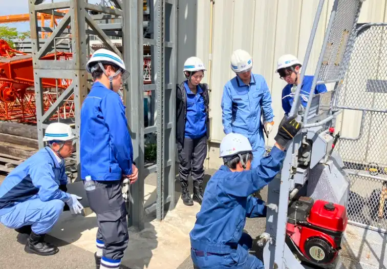 技術を身体で覚える実技研修（2週間目〜6月末）